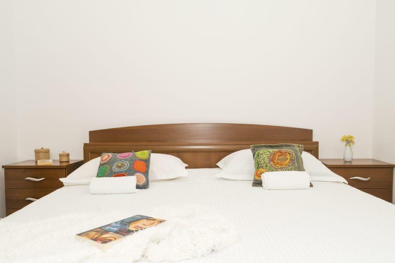 Little place near sea Apartman Appartamento Jesenice  Esterno foto